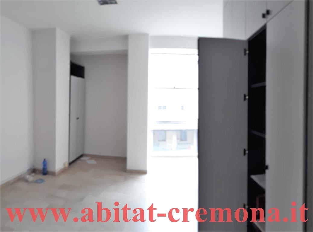 Ufficio - Loc.Com. CREMONA affitto   piazza roma ABITAT SNC DI MAZZINI LUCA E C.