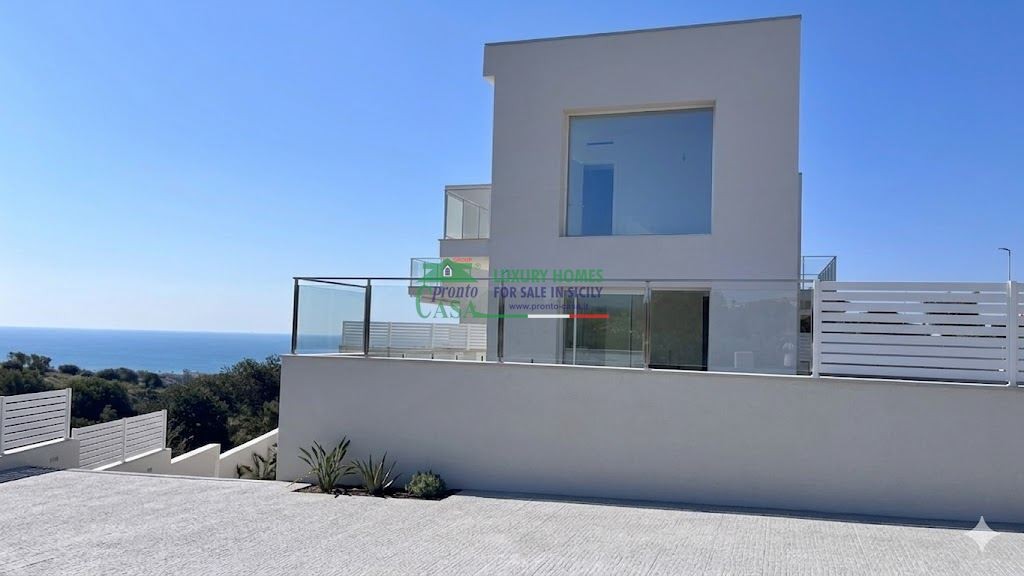 Villa in Vendita