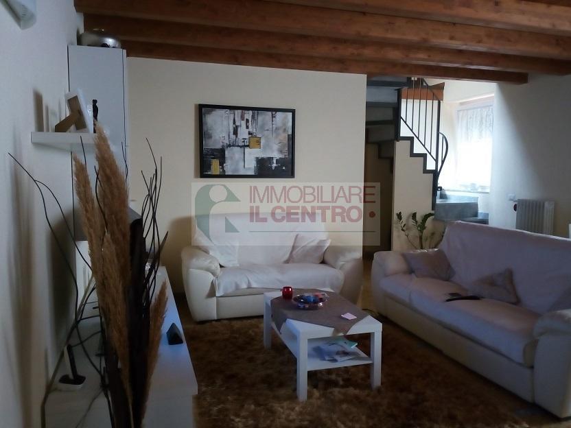  sarzana affitto quart:  il centro immobiliare snc di stefano santi