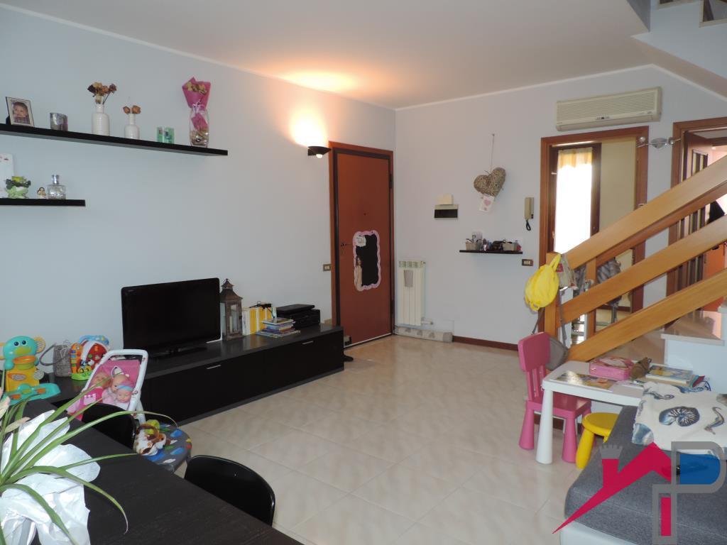 Appartamento BOTTANUCO vendita    Immobiliare Paola di Corona Paola
