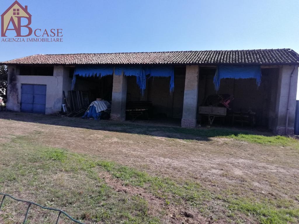  vigevano vendita quart:  acquaotta-basilia-maria