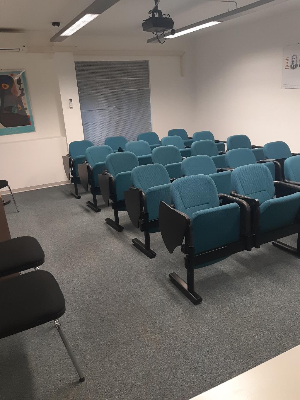 Ufficio - Loc.Com. PALERMO affitto  RUGGERO SETTIMO via Mariano Stabile Punto Casa di Claudio Costantino