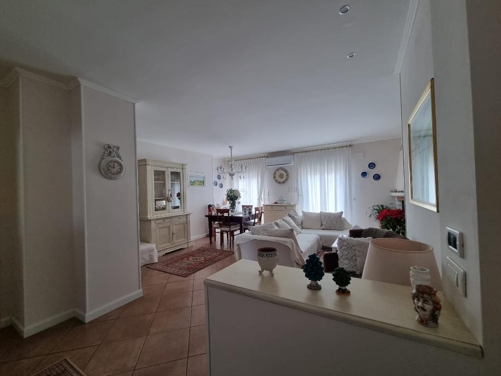 Sale Appartamento, Palermo