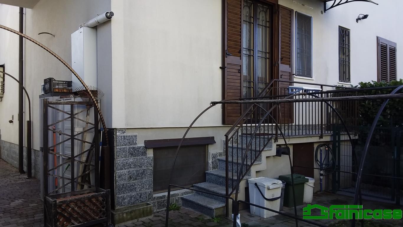 Villa Affiancata - Schiera SETTALA vendita    Faini Case