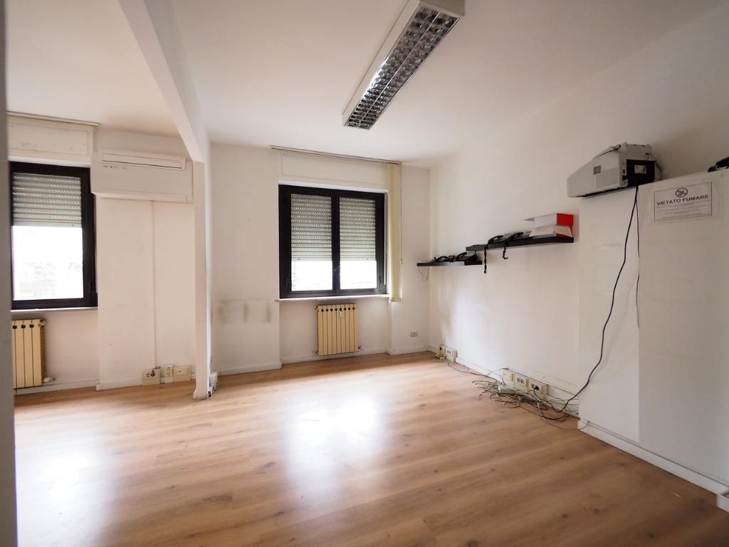 Ufficio - Loc.Com. LA SPEZIA affitto  MIGLIARINA  GENERALE FONDIARIA Agenzia Migliarina