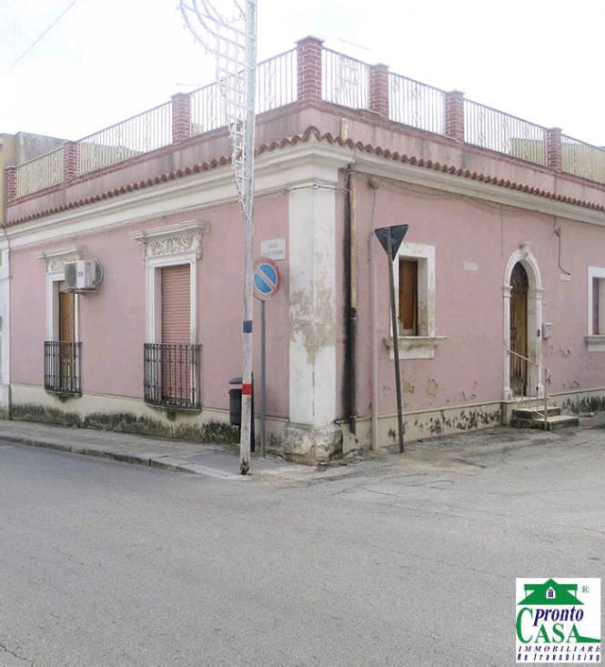 Foto - Casa Indipendente In Vendita Giarratana (rg)