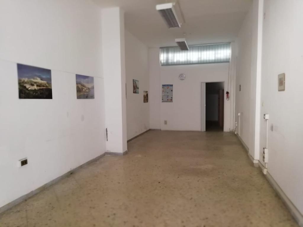 Negozio - Loc.Com. BARI vendita  LIBERTA