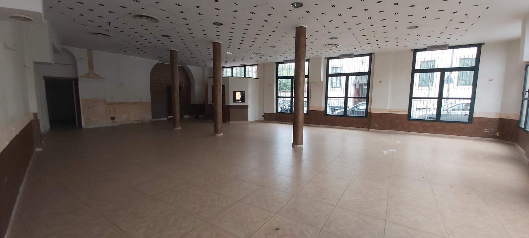 Negozio - Loc.Com. MILANO affitto  FIRENZE via monviso DMV Real Estate