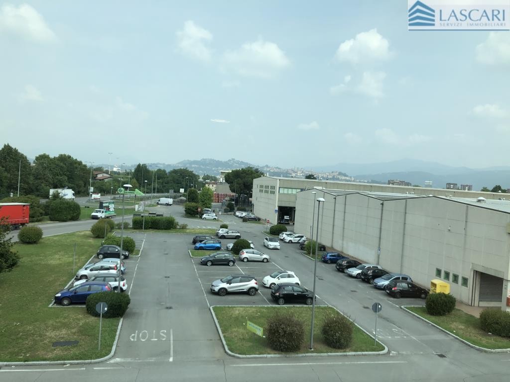 Ufficio - Loc.Com. BERGAMO affitto   Via Zanchi Lascari Servizi Immobiliari