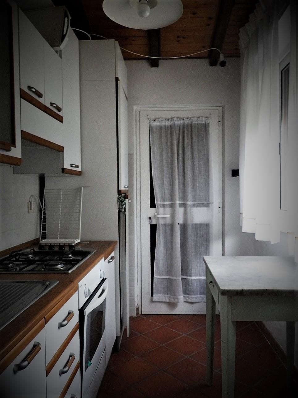 Villa Unifamiliare - Indipendente AMEGLIA vendita    IL CENTRO IMMOBILIARE snc di Stefano Santi