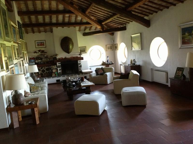 Rif. LC1651 Villa in vendita ad Alba Adriatica con giardino