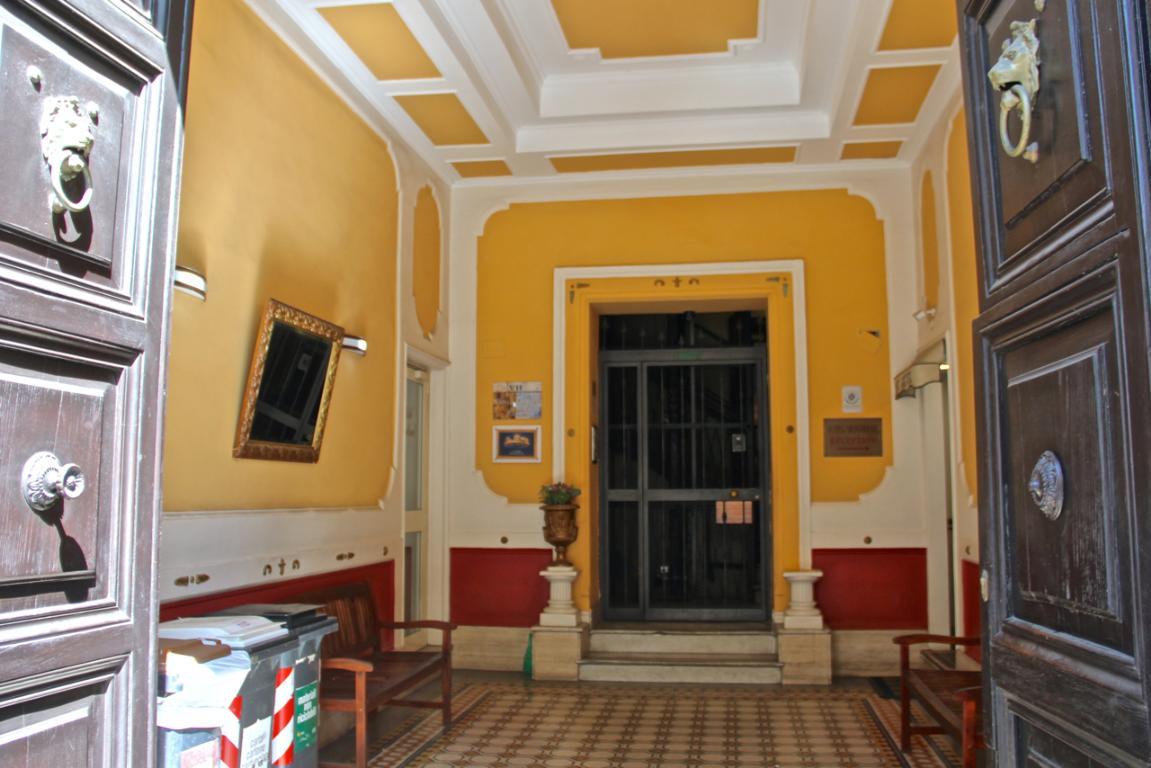 Appartamento ROMA vendita  ESQUILINO  Via Carlo Alberto IMMOBILI DI PRESTIGIO SRL