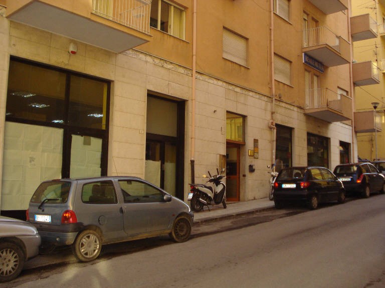 Ufficio - Loc.Com. AGRIGENTO affitto   Via S. Vito CANTAVENERA ROSARIO