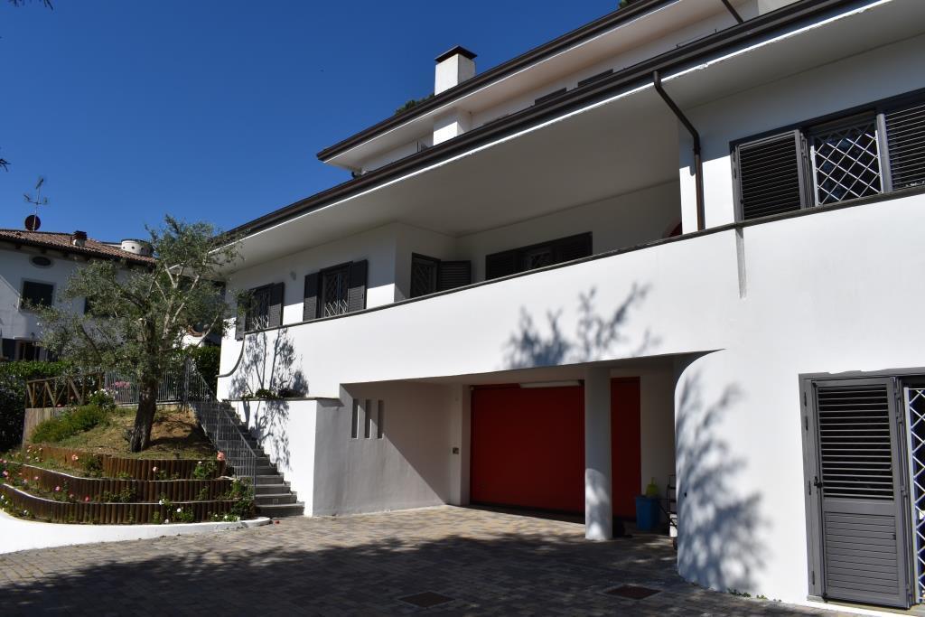 Villa SASSO MARCONI vendita   Via della Palazzina La Palafitta