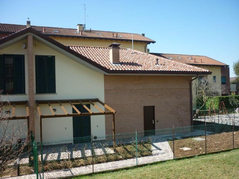 Villa Bifamiliare ALBIATE vendita    CasaBrianza Sas