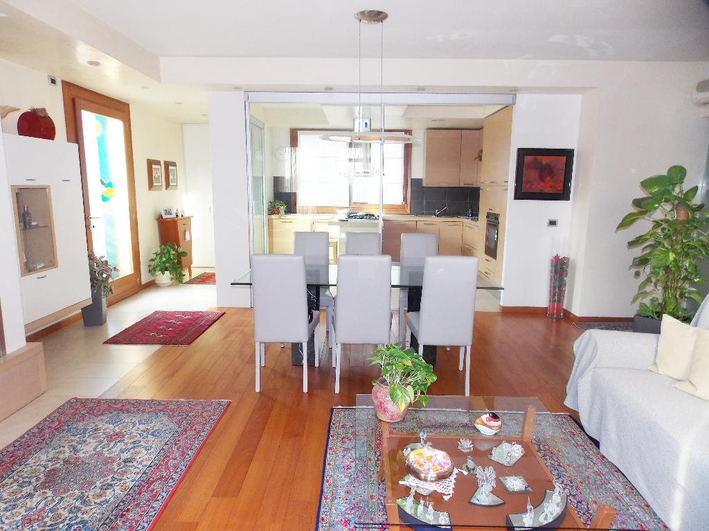 Villa Unifamiliare - Indipendente SANTA MARIA DI SALA vendita    GL MEDIAZIONI IMMOBILIARI S.R.L.