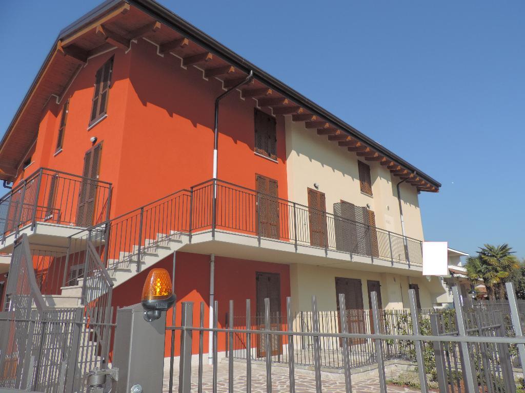 Appartamento CISANO BERGAMASCO vendita    Immobiliare Paola di Corona Paola