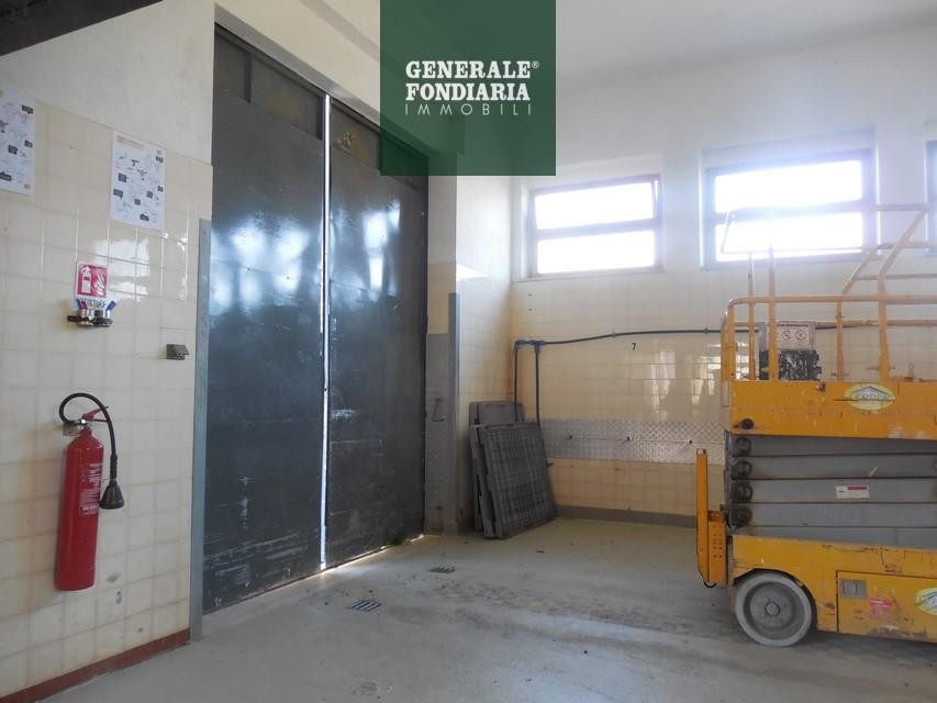 Capannone Commerciale LA SPEZIA affitto    GENERALE FONDIARIA IMMOBILI - Ceparana