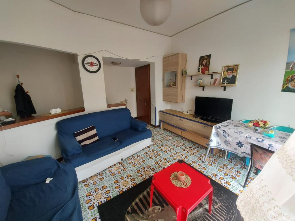 Appartamento SEREGNO vendita   via Rismondo air servizi immobiliari