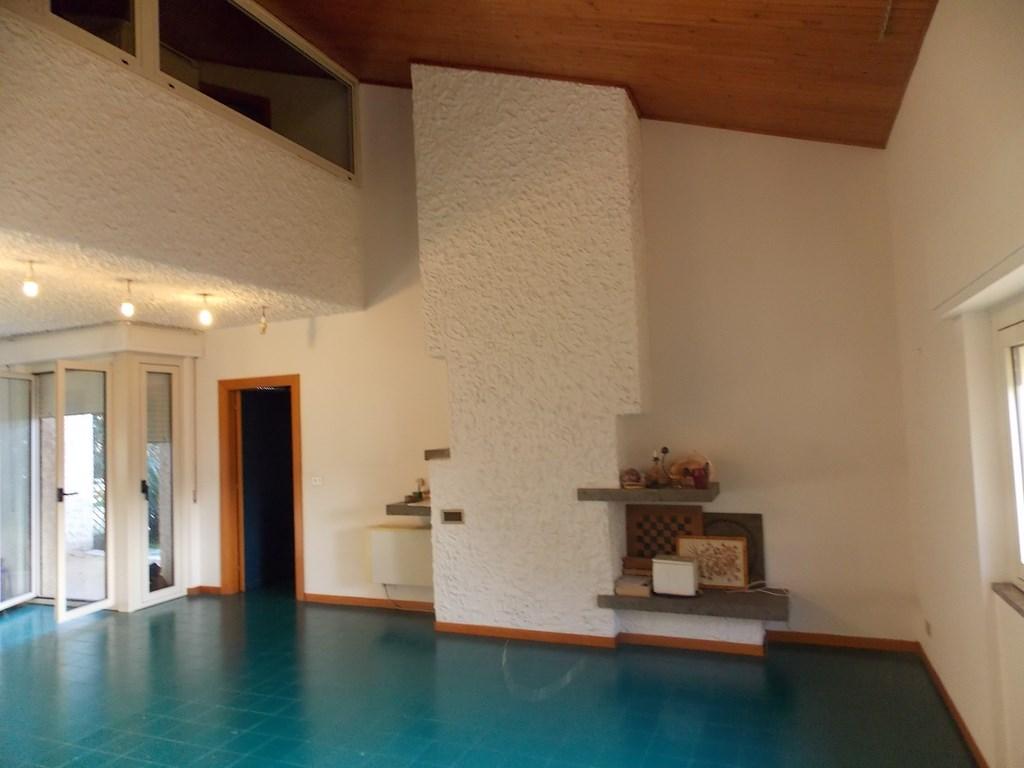 Vendesi prestigiosa villa a Monteprandone (AP)