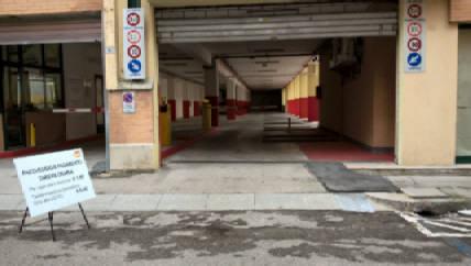 Box auto - Posto auto BOLOGNA vendita    Orientamento al Cliente