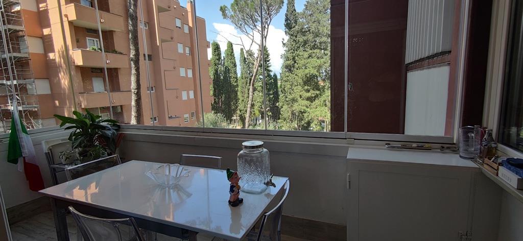 Appartamento ROMA vendita  Cassia flaminia  LA DOMUS SRL