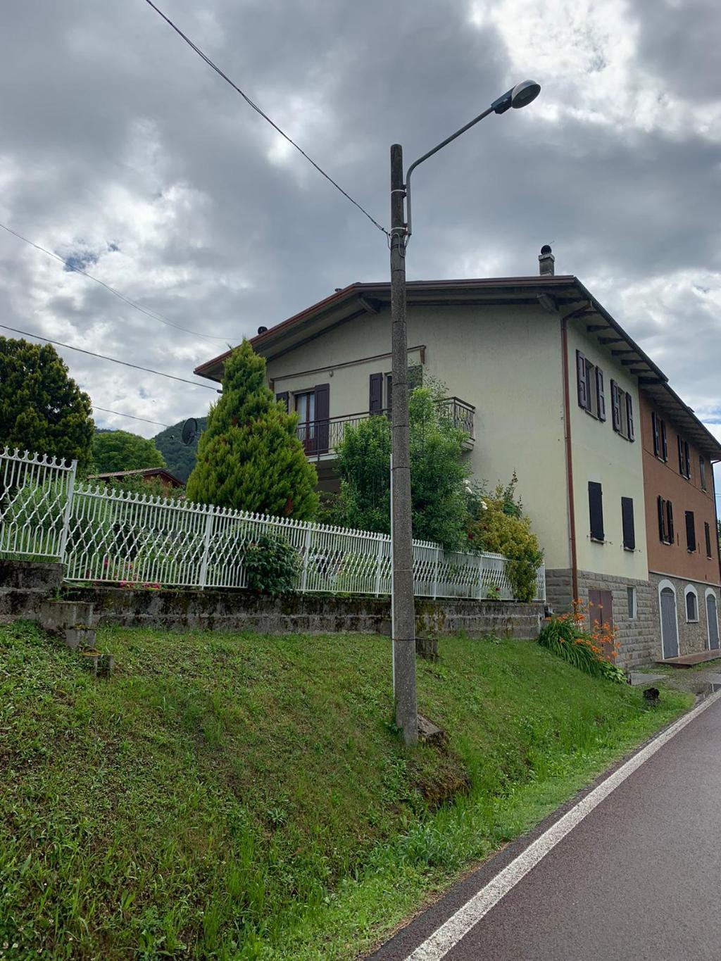 Villa Semi Indipendente MARZABOTTO vendita   Via Torrente Venola La Palafitta