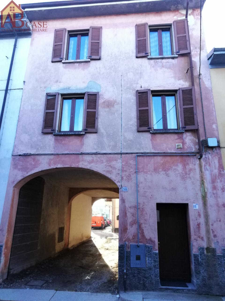  cassolnovo vendita quart:  acquaotta basilia maria