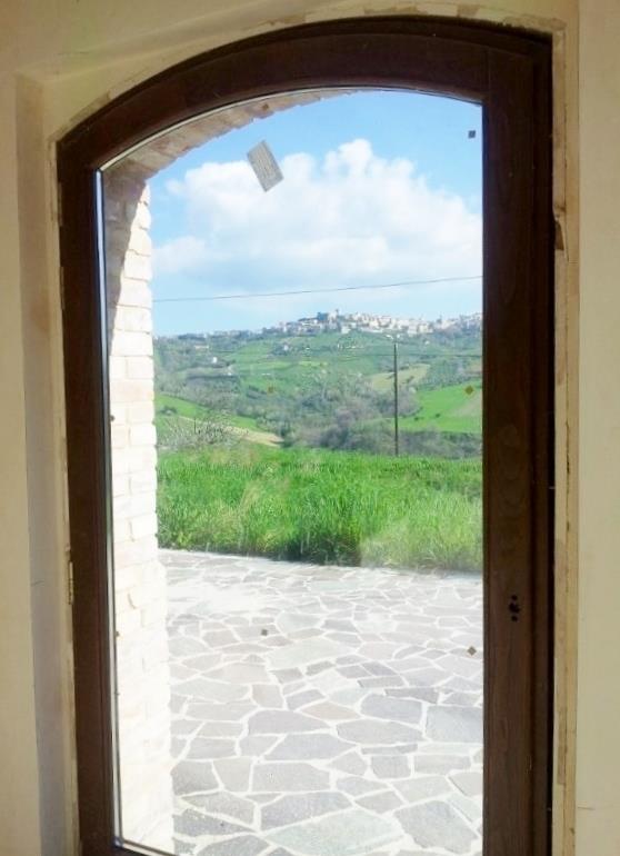 Casale in vendita ad Acquaviva Picena con vista mare