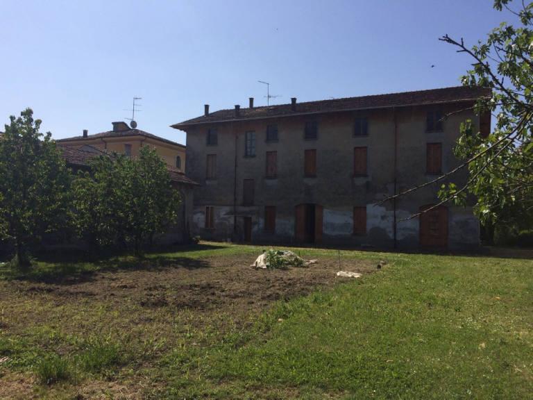 Villa Unifamiliare - Indipendente DOSOLO vendita   via xx settembre Nordimmobiliare Mantova Sas