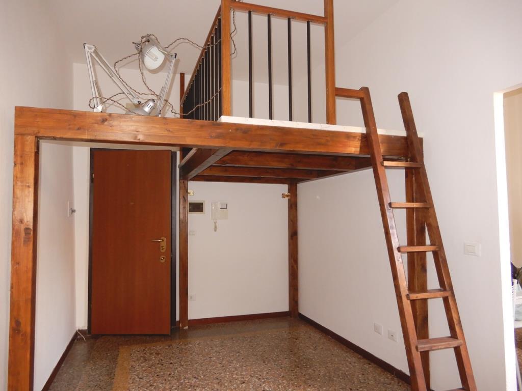 Appartamento BOLOGNA affitto  CENTRO STORICO Via Oberdan FIERMONTE IMMOBILIARE