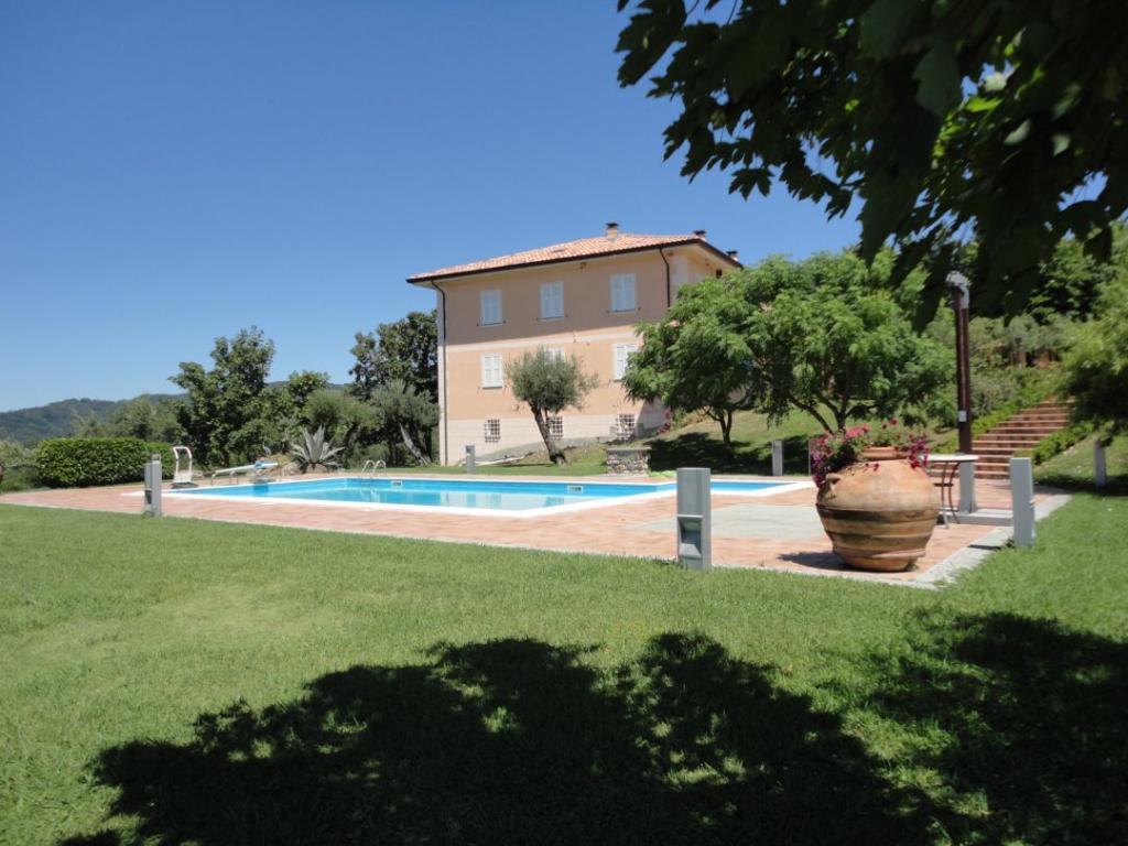  fosdinovo vendita quart:  il centro immobiliare snc di stefano santi