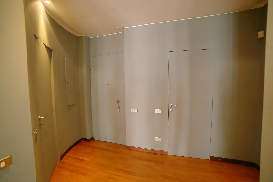Appartamento MILANO affitto  REPUBBLICA via franchetti Bassi Immobiliare