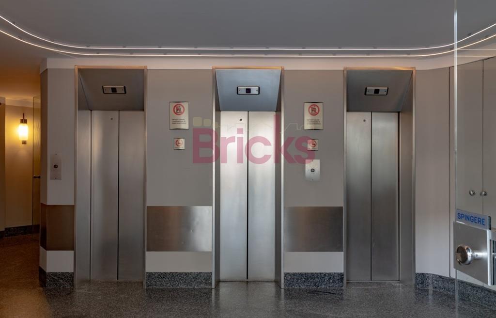 Ufficio - Loc.Com. MILANO affitto   CORSO EUROPA BRICKS SRL