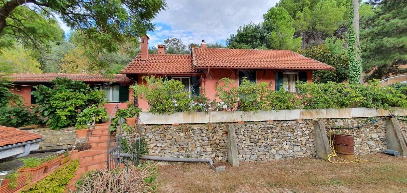 Villa LAIGUEGLIA vendita   Via Summit Ligurimmobili