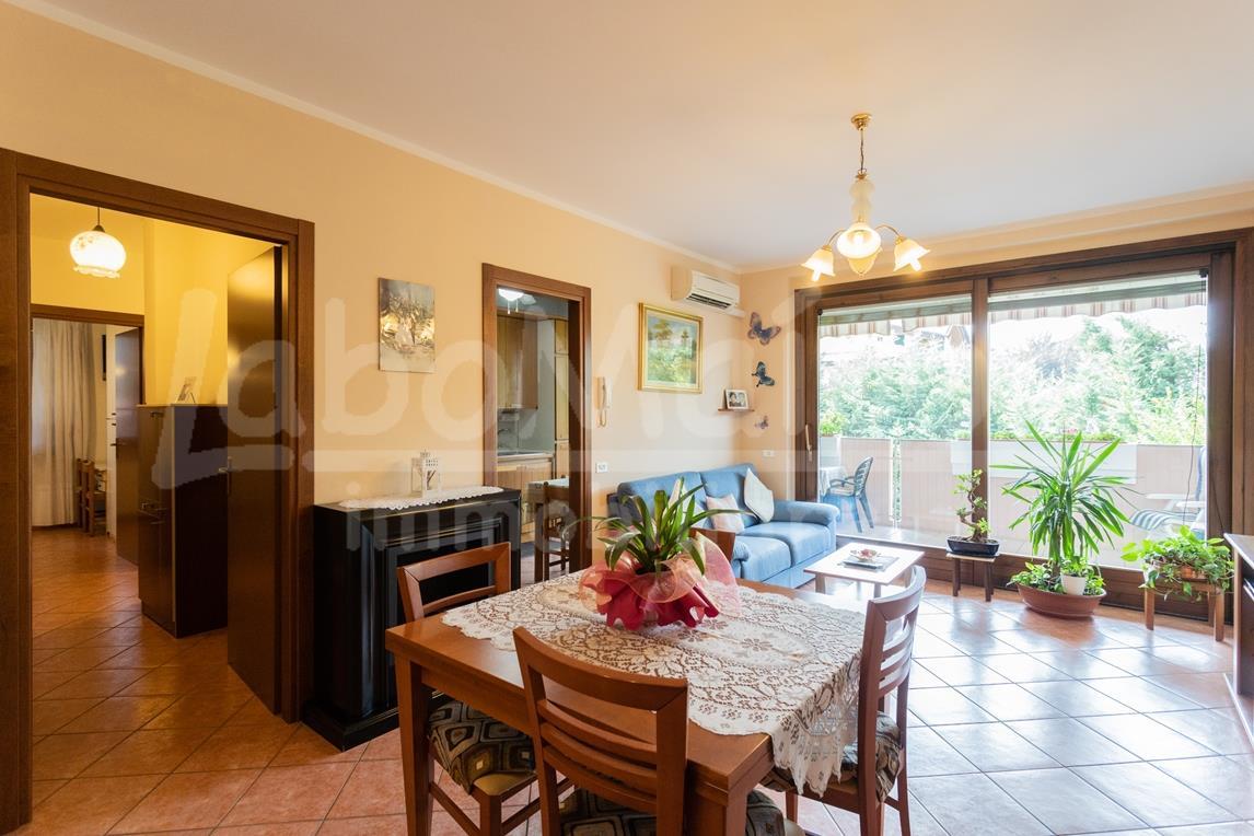 Appartamento GAVIRATE vendita   via priore LaboMaison Immobiliare di Laura Bogni