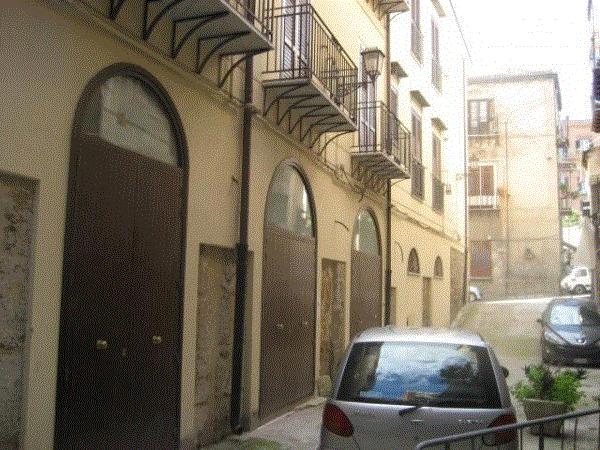 Negozio - Loc.Com. PALERMO vendita   Via Generale Cadorna 7/8 PUNTO CASA VIRGA Srl