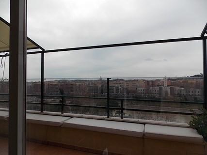 Affittasi splendido attico panoramico a Roma