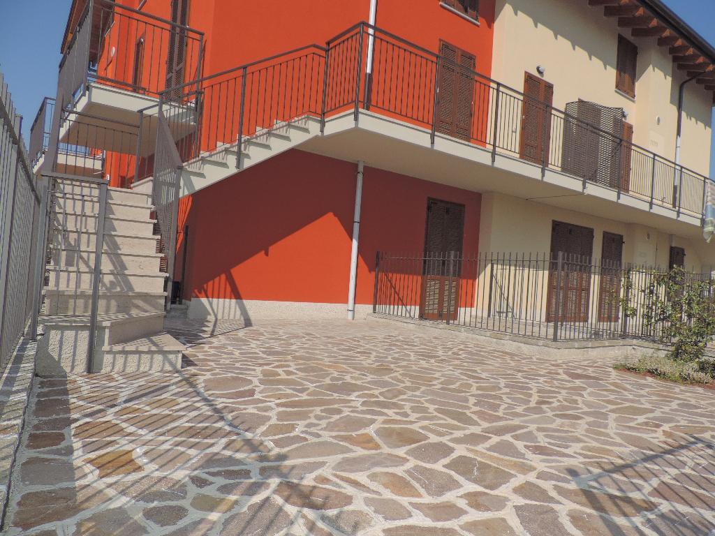 Appartamento CISANO BERGAMASCO vendita    Immobiliare Paola di Corona Paola