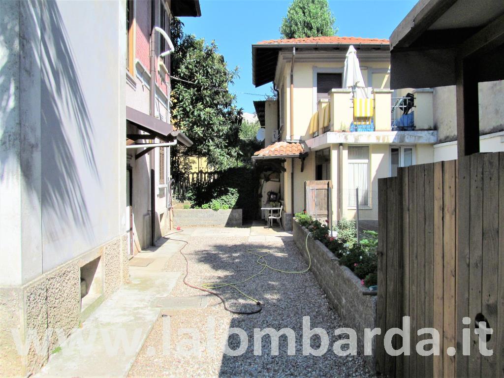 Villa TRADATE vendita   Via Zucchi LA LOMBARDA TECNO IMMOBILIARE SRL