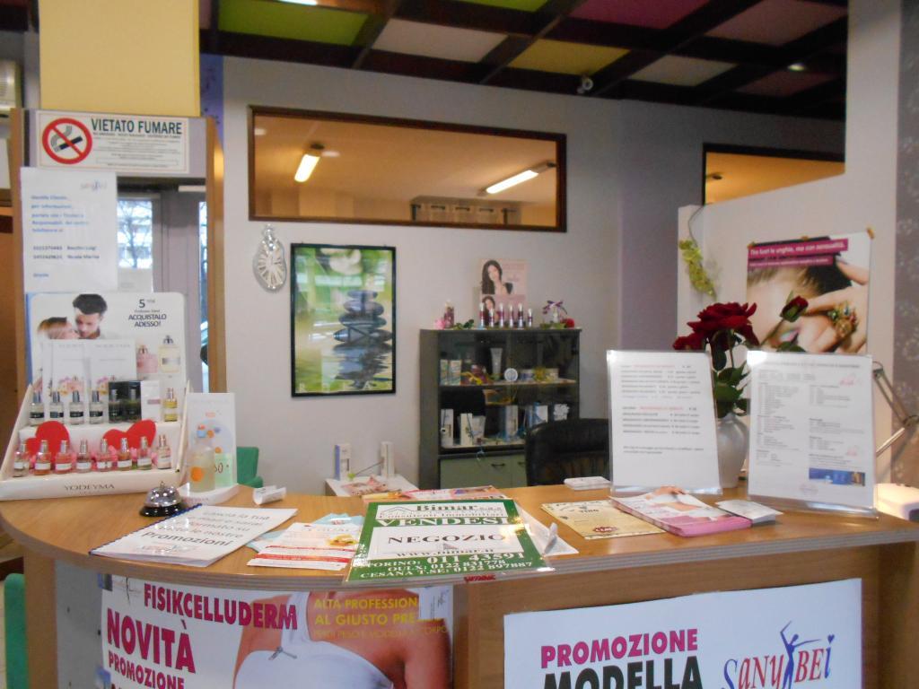 Negozio - Loc.Com. TORINO vendita  MIRAFIORI SUD  BIMAR SAS DI ROSSI IVANO & C.