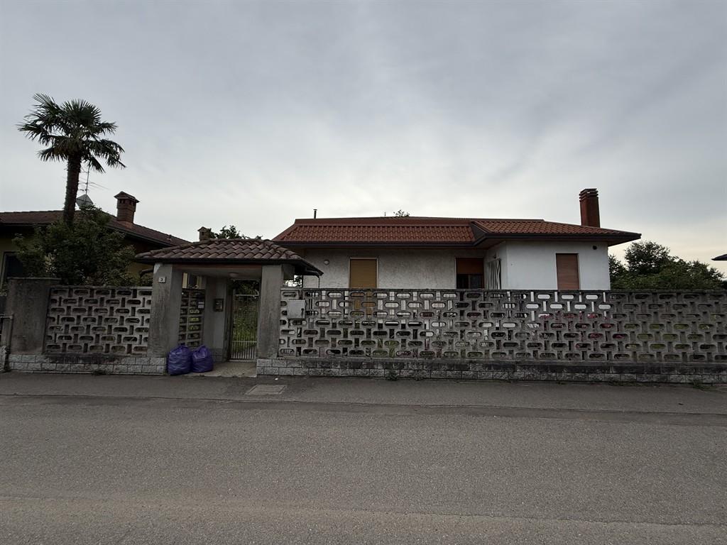 Foto - Villa In Vendita Magenta (mi)