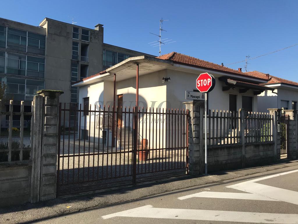  cesano maderno vendita quart:  studio dg immobiliare