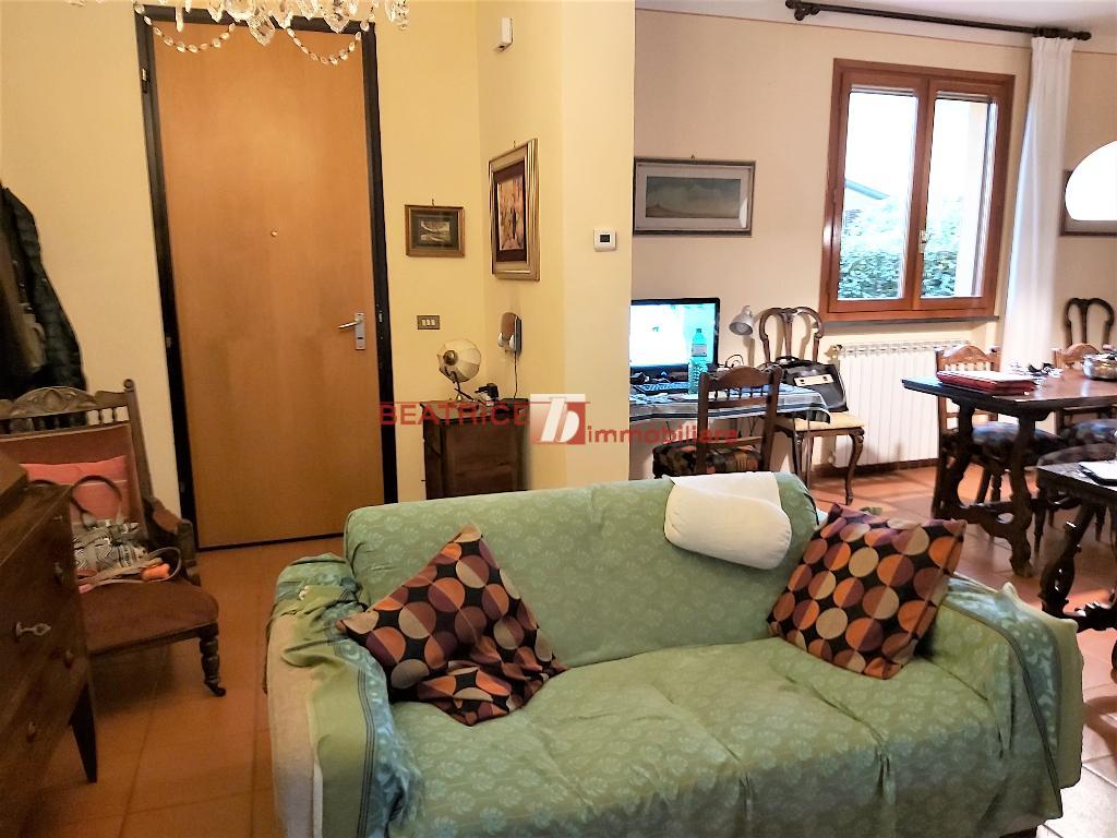 Villa Bifamiliare LUCCA vendita  PICCIORANA  Beatrice Immobiliare