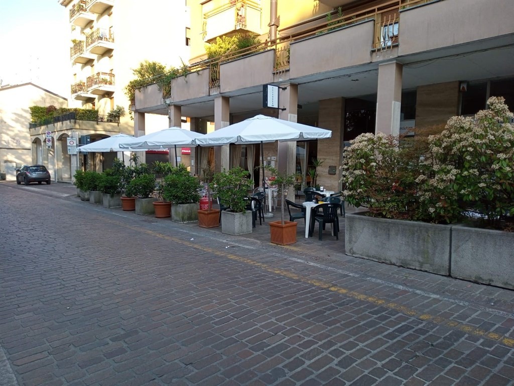 Attività Commerciale in Vendita