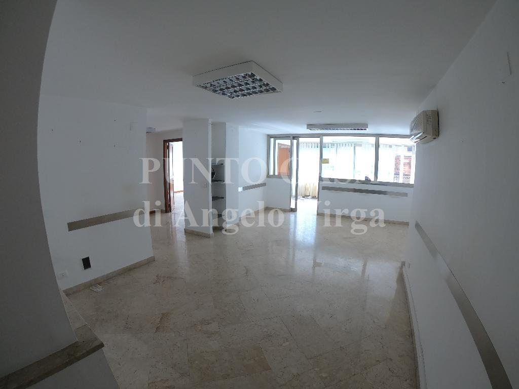 Ufficio - Loc.Com. PALERMO vendita  Centro storico  PUNTO CASA VIRGA Srl