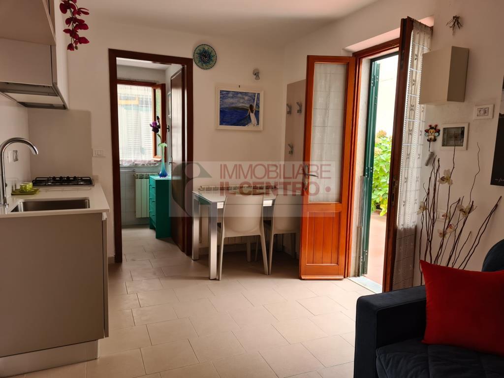  ameglia vendita quart:  il centro immobiliare snc di stefano santi