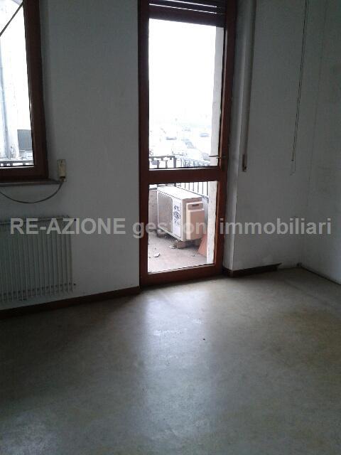 Appartamento VICENZA vendita  VIALE TRENTO  RE-AZIONE gestioni immobiliari
