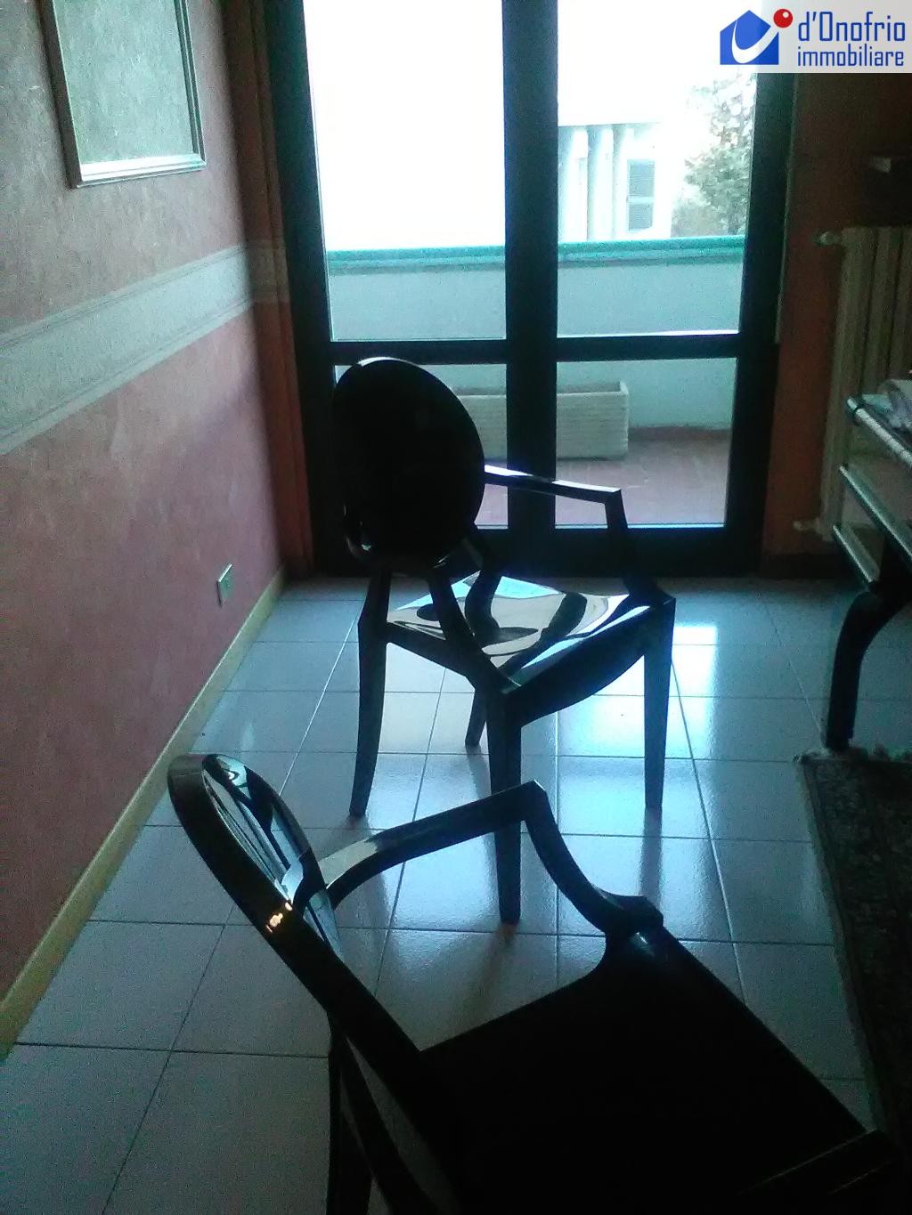 Ufficio - Loc.Com. CAMPOBASSO affitto   VIA UMBERTO I° STUDIO IMMOBILIARE  d