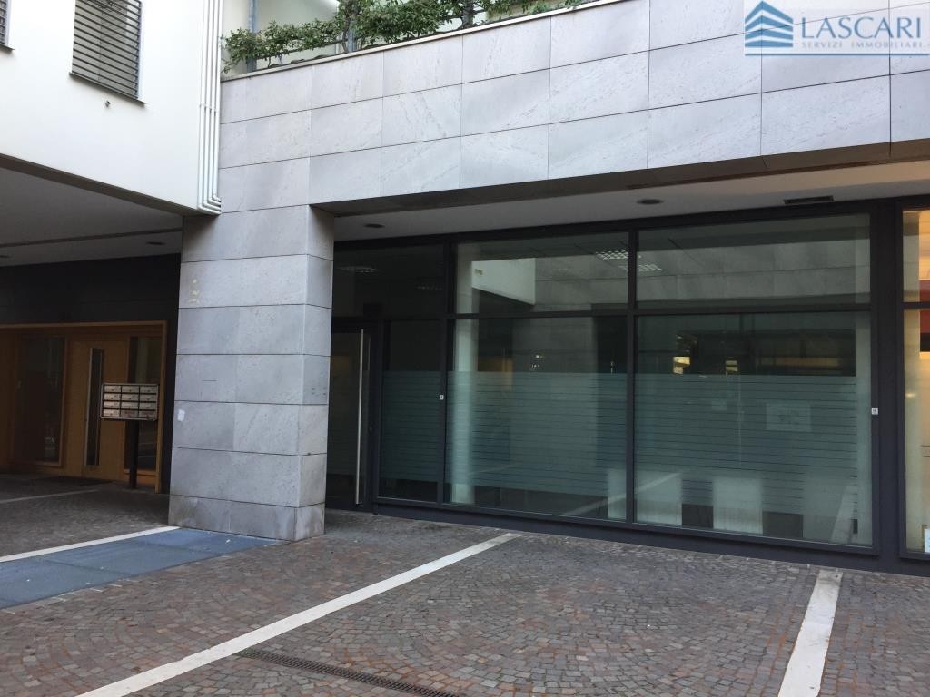 Negozio - Loc.Com. BERGAMO affitto   Corridoni Lascari Servizi Immobiliari